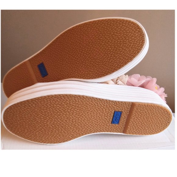 🌼🌺Host Pick🌺🌼 New Keds Sneakers Size 5 - Picture 6 of 8